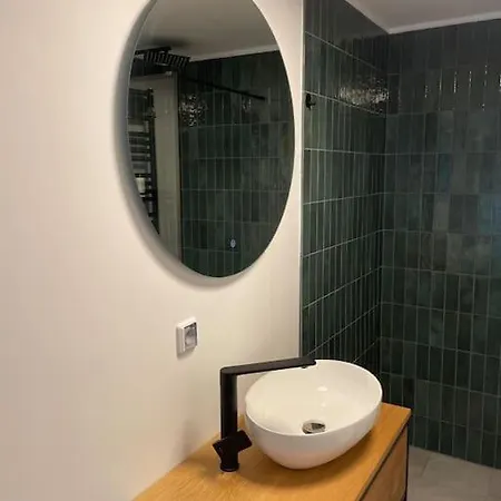 Househost Krowoderska 53 Apartman