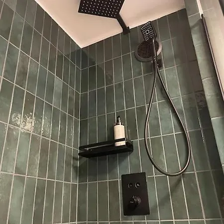 Househost Krowoderska 53