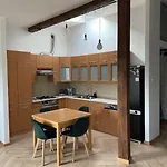 Househost Krowoderska 53 Cracovia